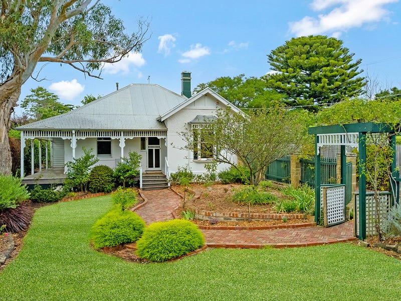 8 Mickle Crescent, Warrnambool, Vic 3280 Property Details