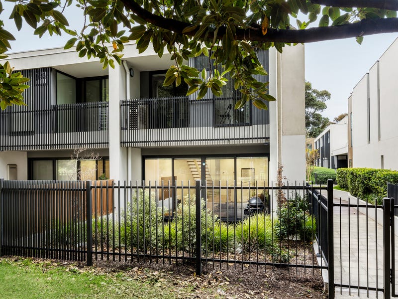 13/19 Landcox Street, Brighton East, Vic 3187 Townhouse for Sale