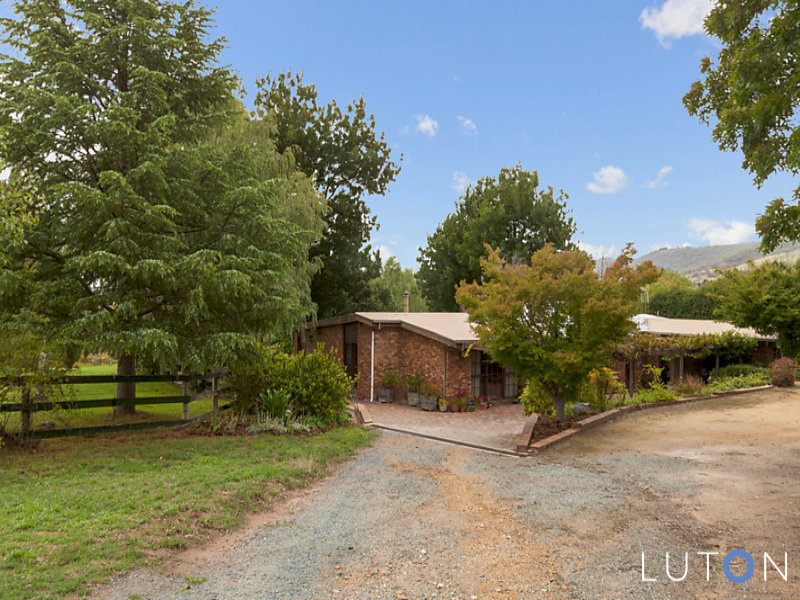 17 Moore Road, Burra, NSW 2620