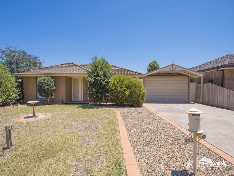 245 Gisbornemelton Road, Kurunjang, VIC 3337