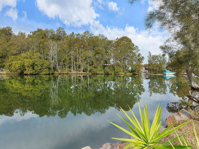 69 Lake Street, Blackalls Park, NSW 2283
