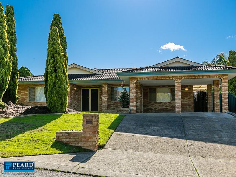 4 Penmar Court, Woodvale, WA 6026