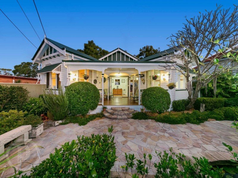 243 Swann Road, Taringa, Qld 4068 Property Details