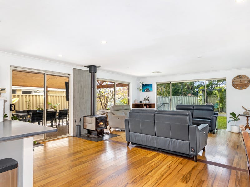 13 Captain Gill Brace, Broadwater, WA 6280 House for Sale