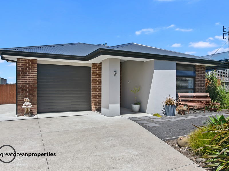 13 Joyce Street, Apollo Bay, VIC 3233