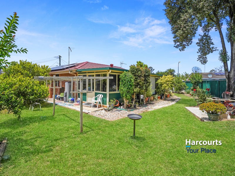 18 Kew Place, Dharruk, NSW 2770 Property Details