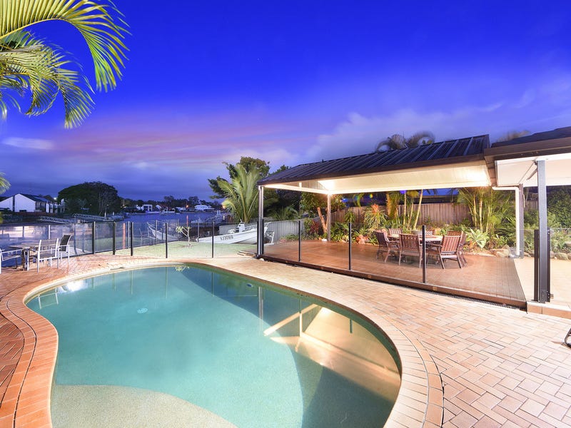 122 Tahiti Avenue, Palm Beach, QLD 4221