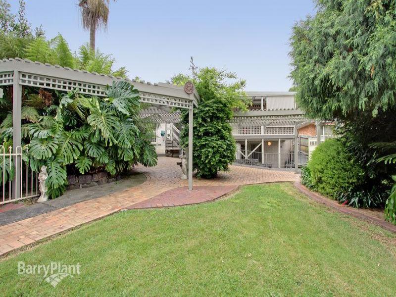 27 Winwood Drive, Ferntree Gully, VIC 3156