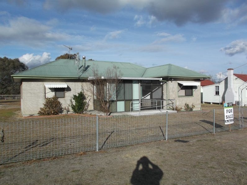 5 McGlew Street, Stanthorpe, Qld 4380 House for Sale