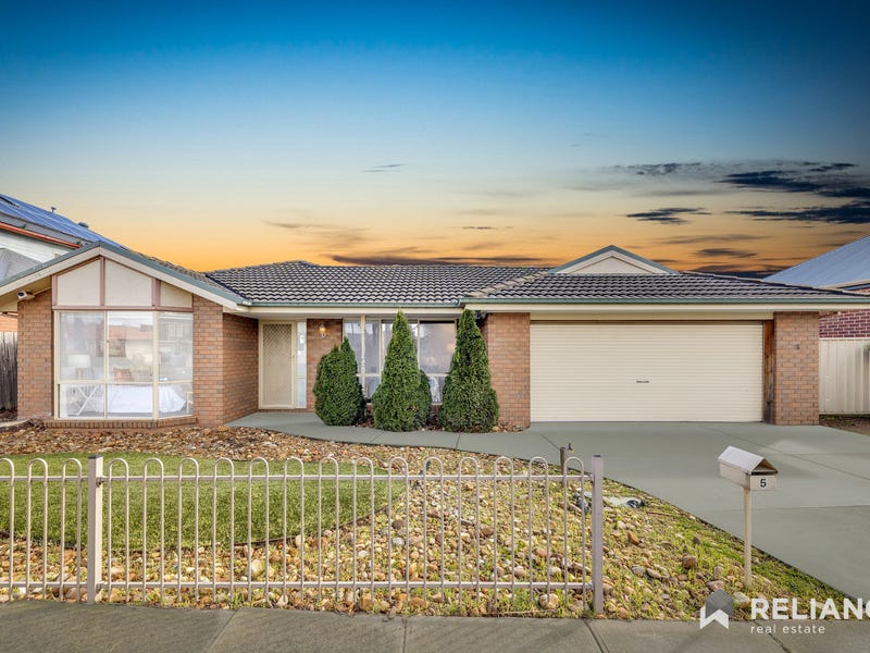 5 Lancaster Drive, Point Cook, Vic 3030