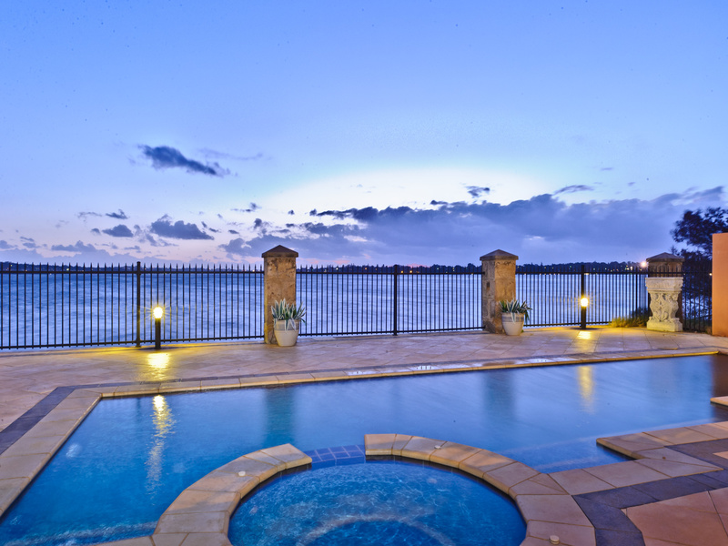 12F Fraser Road, Applecross, WA 6153