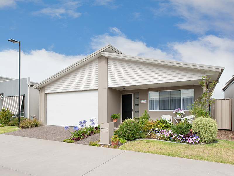 Palm Lake Resort Fern Bay 1117 Nelson Bay Road, Fern Bay