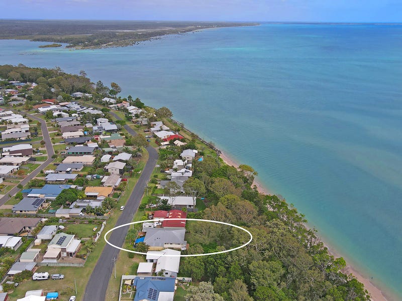 90 Kingfisher Parade, Toogoom, QLD 4655