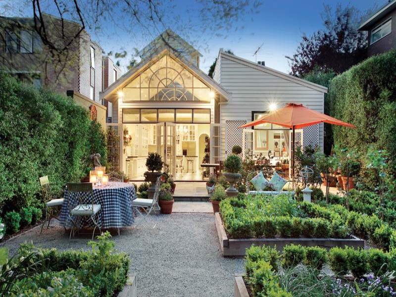 28 Denbigh Road, Armadale, Vic 3143 Property Details