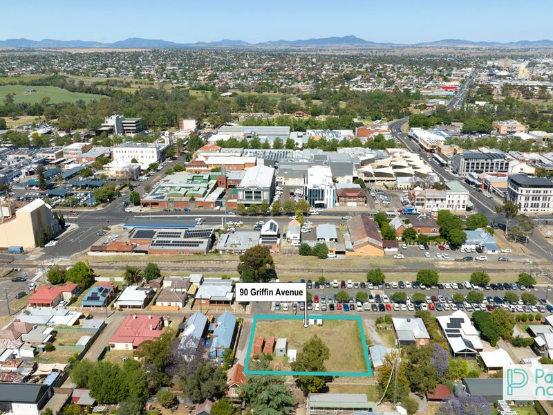 90 Griffin Avenue, East Tamworth, NSW 2340