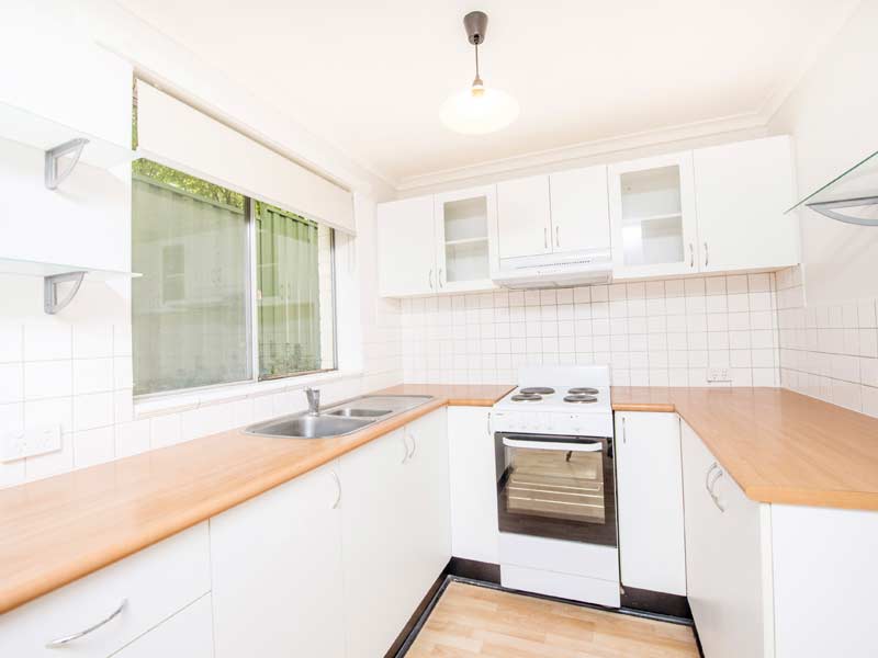 2/15 Woodvale Close, Essendon, Vic 3040