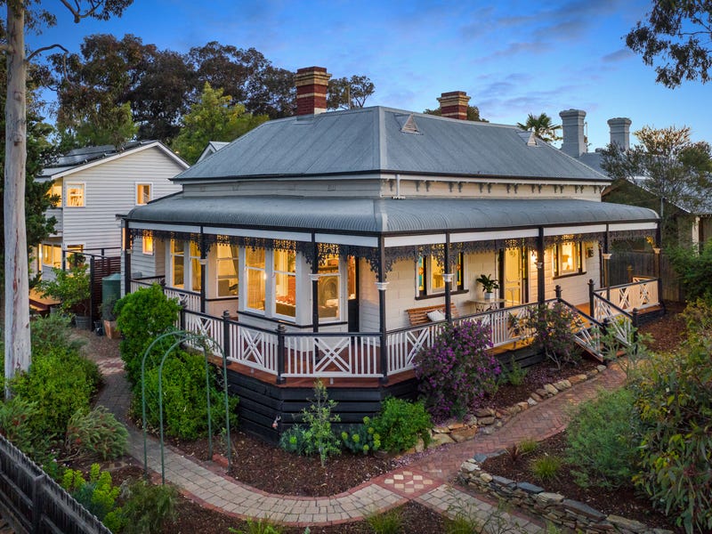 7 Hamlet Street, Quarry Hill, VIC 3550