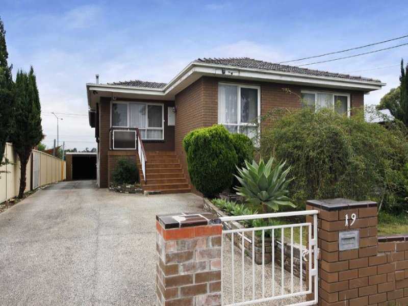 19 Redhill Avenue, Burwood East, VIC 3151