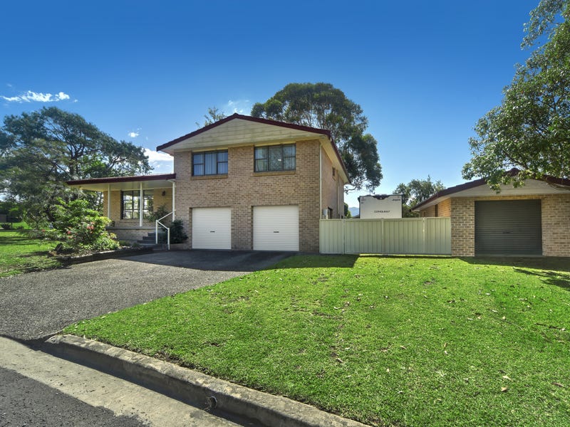74 Lyndhurst Drive, Bomaderry, NSW 2541 Property Details