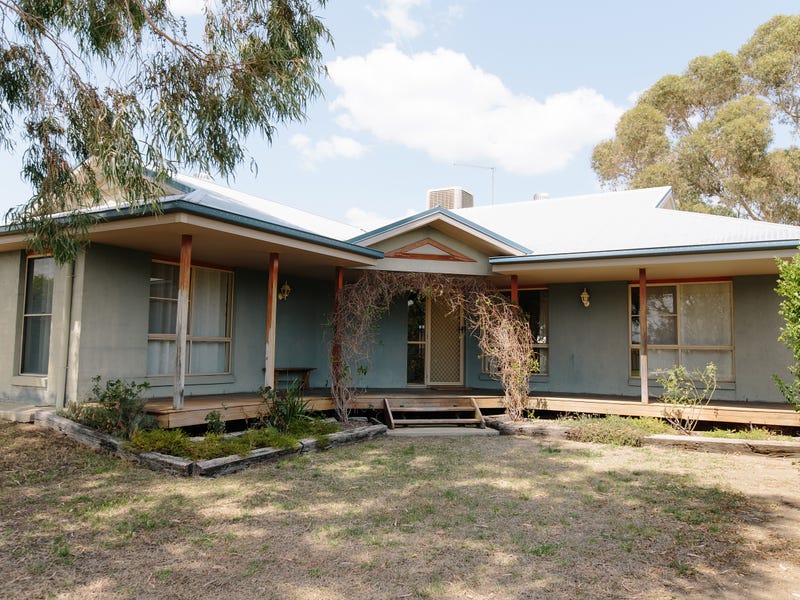 4 James Ryan, Goondiwindi, Qld 4390 Property Details