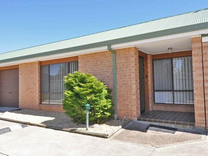 2 112 Piper Street Bathurst NSW 2795 Property Details