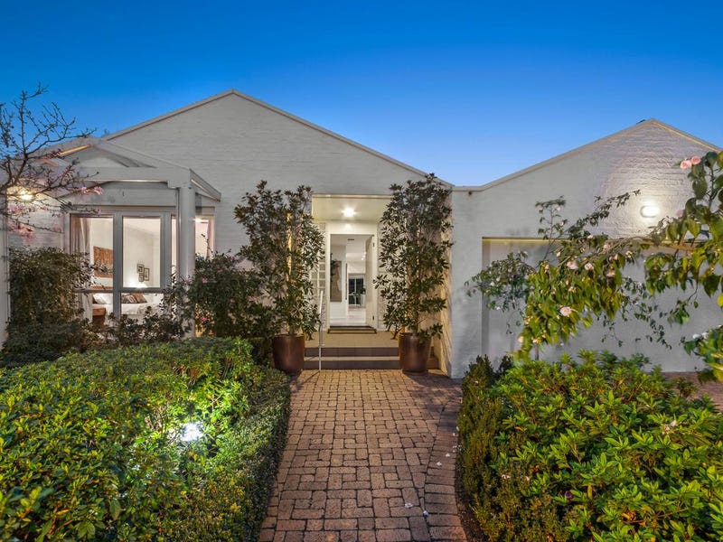 67 Iris Road, Glen Iris, VIC