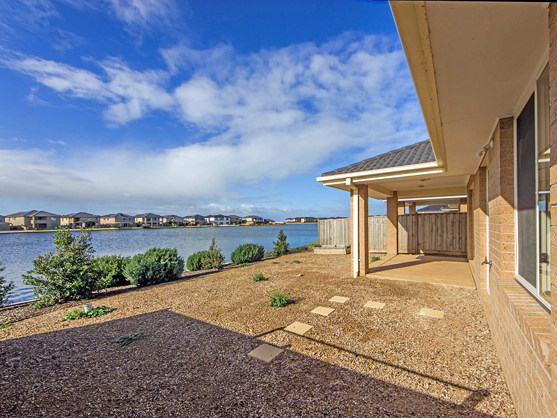 175 Sanctuary Lakes South Boulevard, Point Cook, VIC 3030 realestate