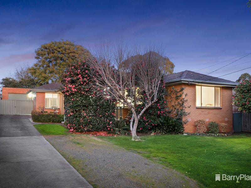 144 Hayrick Lane, Mooroolbark, Vic 3138 Property Details