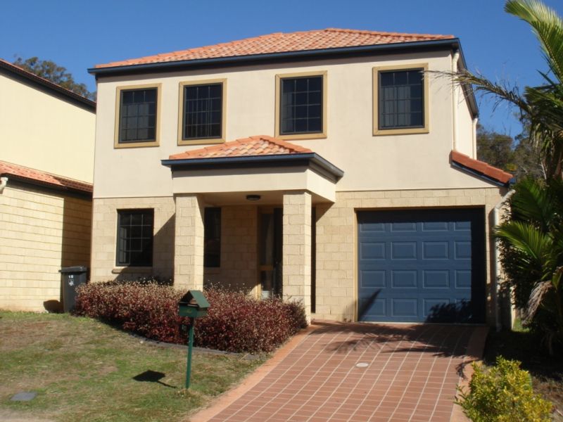 18 Estate Place, Holland Park West, QLD 4121