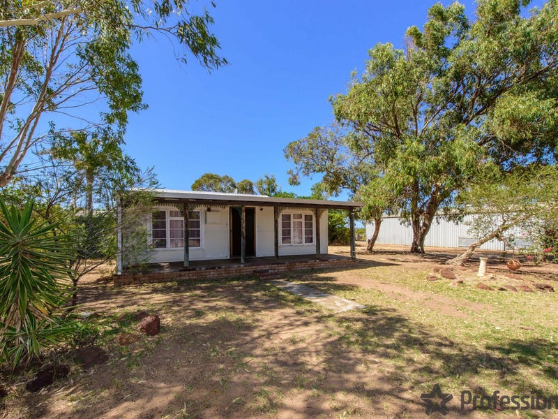 136 Chapman Valley Road, Waggrakine, WA 6530