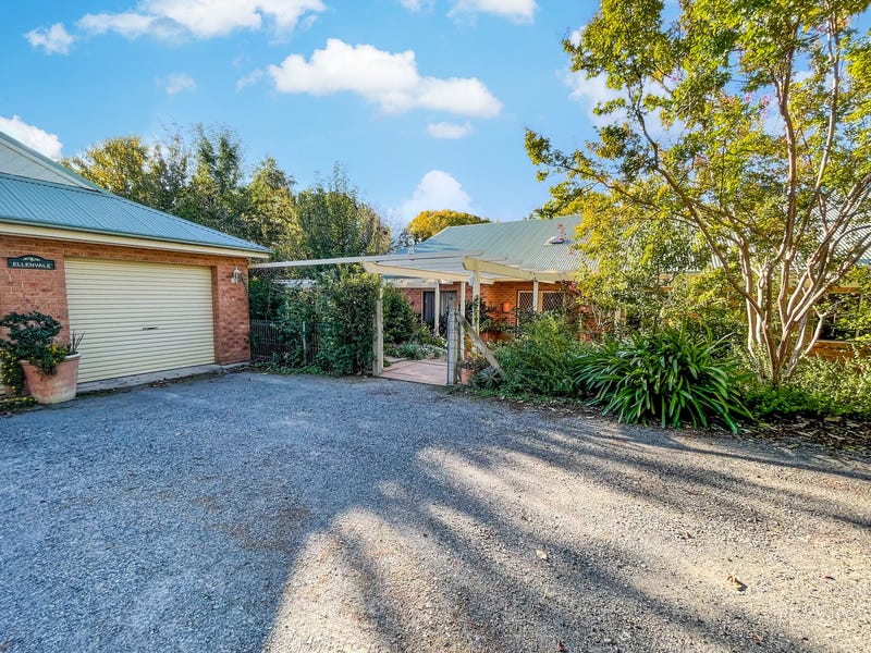 6 Harrow Lane, Yass, NSW 2582 Property Details