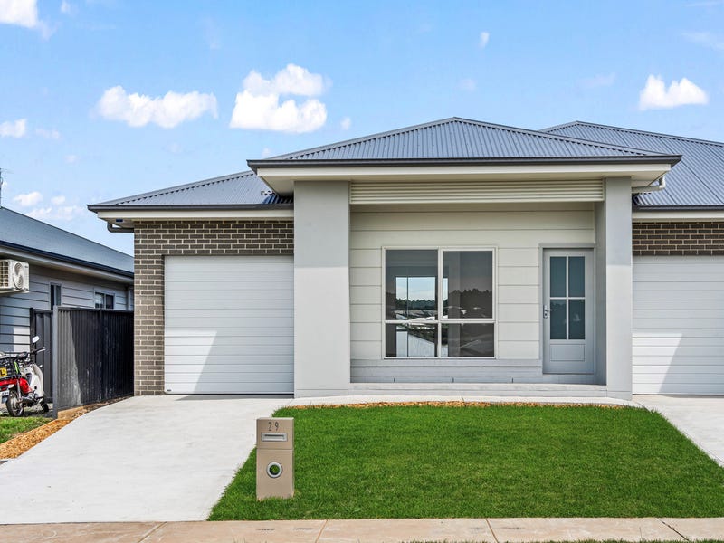 29 Bonneville Boulevard, Goulburn, NSW 2580