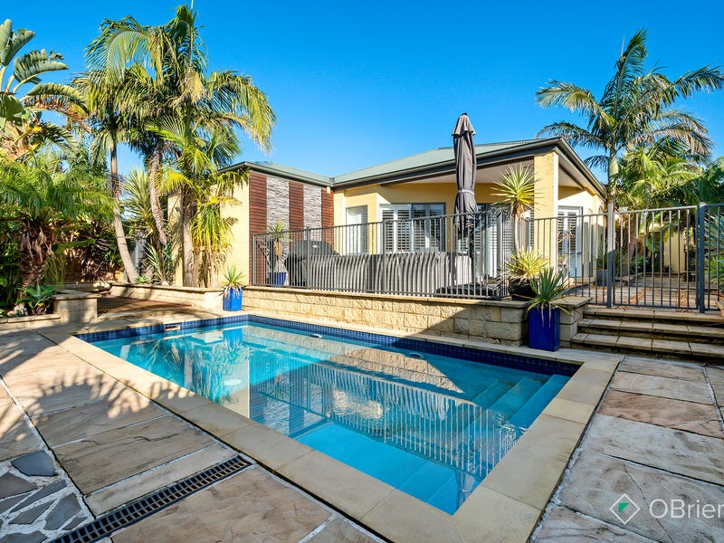 31 Manorwoods Drive, Frankston, Vic 3199 Property Details