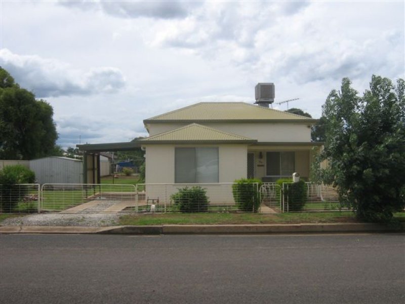 89 Molesworth Street, Hillston, NSW 2675