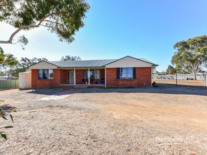 3 Warwick Road, Tamworth, NSW 2340 Property Details
