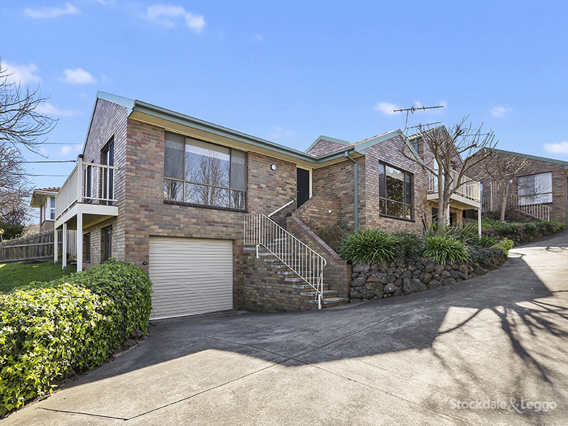 1/34A Reigate Road, Highton, VIC 3216