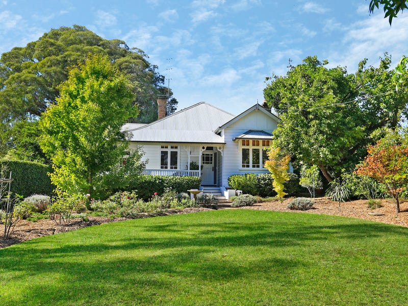 70 Bendooley Street, Bowral, NSW 2576 Property Details