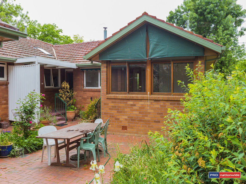 2/12 Fox Place, Lyneham, ACT 2602 Property Details