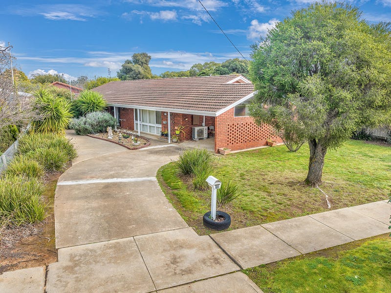 76 Hopetoun Street, Rochester, Vic 3561 - Property Details