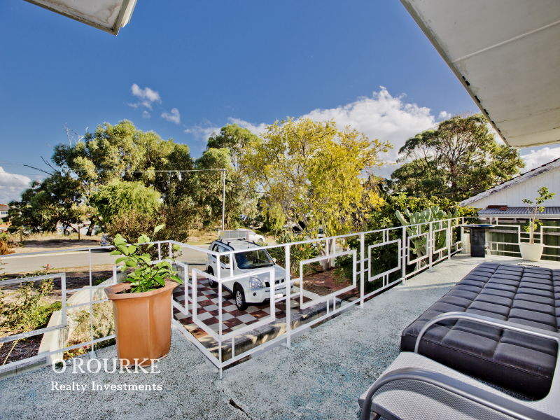 4 Wheeler Road, Karrinyup, WA 6018 Property Details