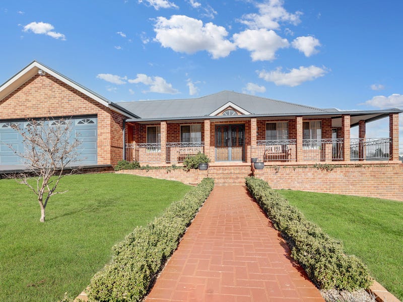 Houses for Sale in Kelso, NSW 2795