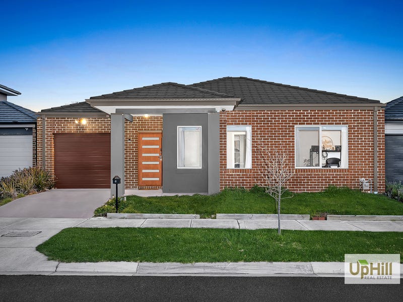 6 The Oaks Avenue, Pakenham, Vic 3810 House for Sale