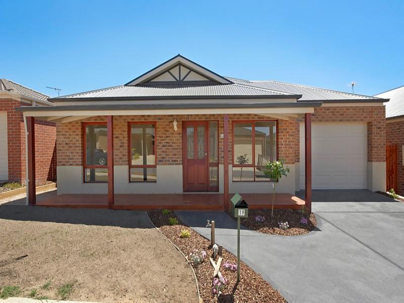 19 Sunridge Drive, Mernda, Vic 3754 Property Details