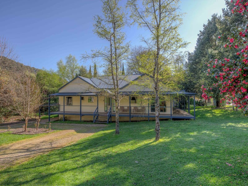 2 Camping Park Road, Harrietville, Vic 3741 House for Sale