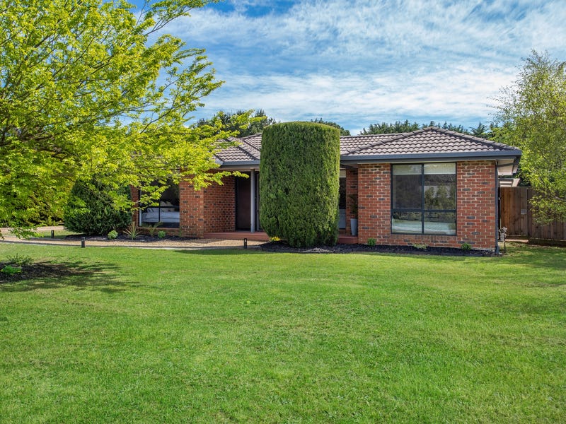 39 Ewing Drive, Romsey, Vic 3434 - Property Details