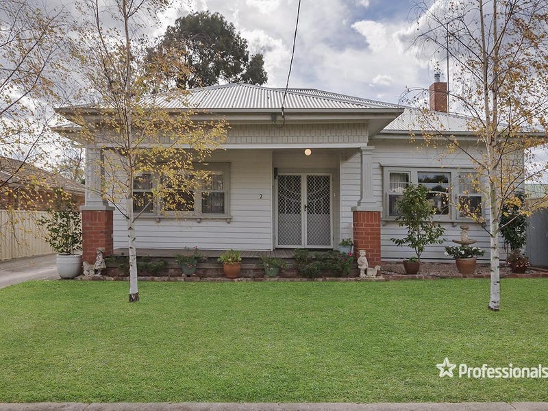 2 Roscoe Avenue, Hamilton, Vic 3300 - Property Details