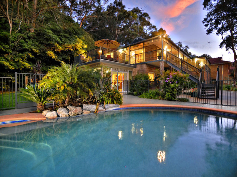 18 Peppermint Grove, Engadine, NSW 2233 Property Details