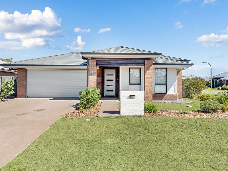 5 Uralla Street, Fern Bay, NSW 2295