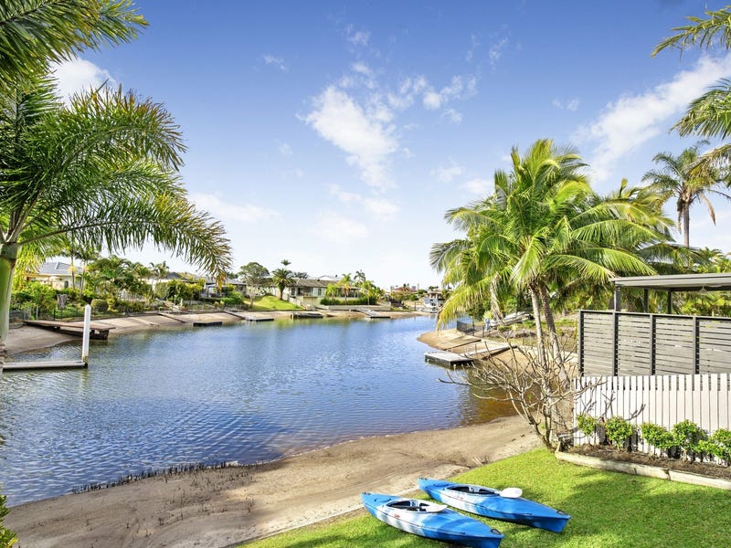 13 Balmoral Avenue, Sorrento, Qld 4217 Property Details