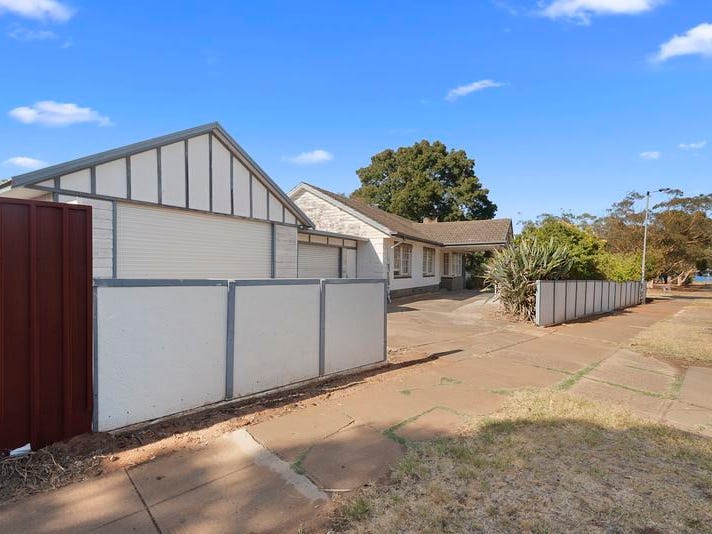 2 Yorktown Road, Elizabeth East, SA 5112